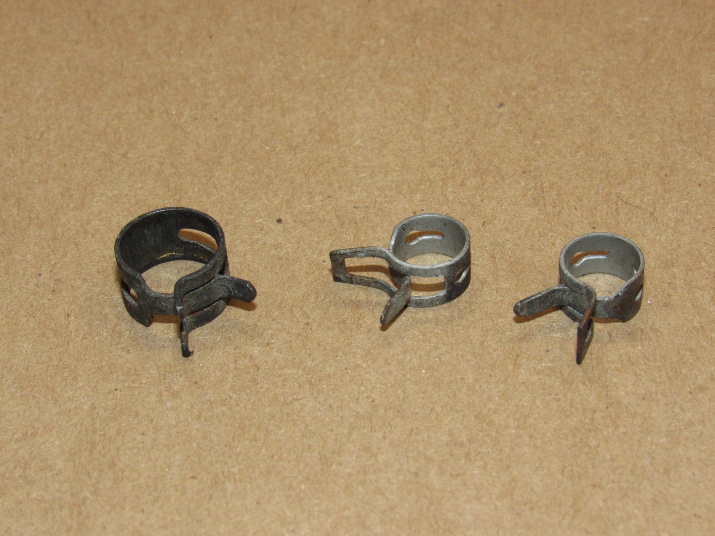 93 94 95 Mazda RX7 OEM Engine Air Vacuum Hose Lock Clamp