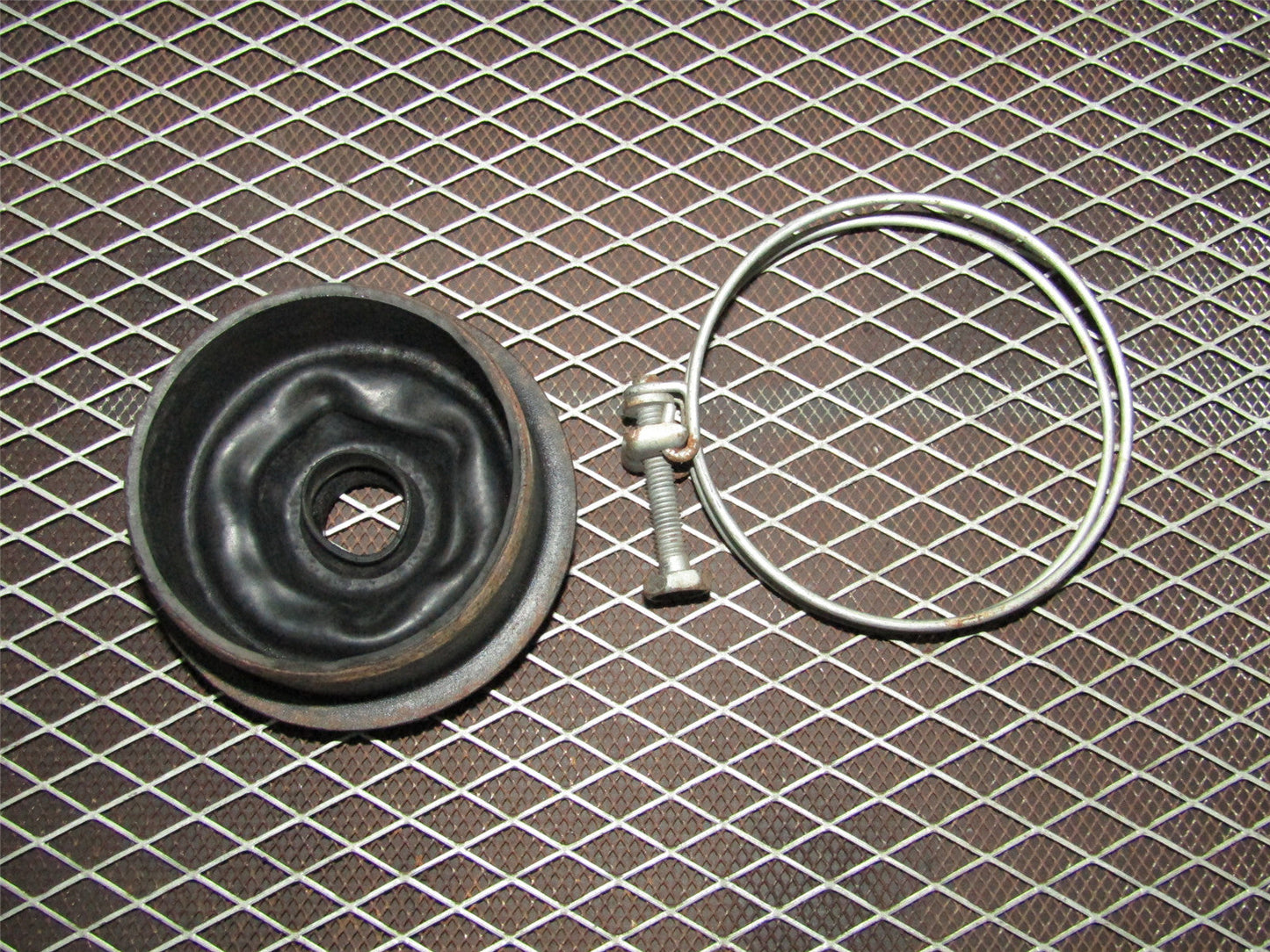 94 95 96 97 98 99 Toyota Celica OEM Steering Column U Joint Firewall Grommet