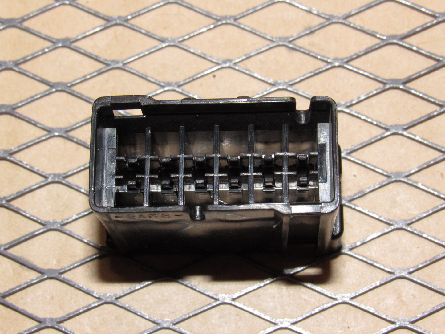 97 98 99 00 01 02 03 04 Chevrolet Corvette OEM 12 Pins Harness Connector