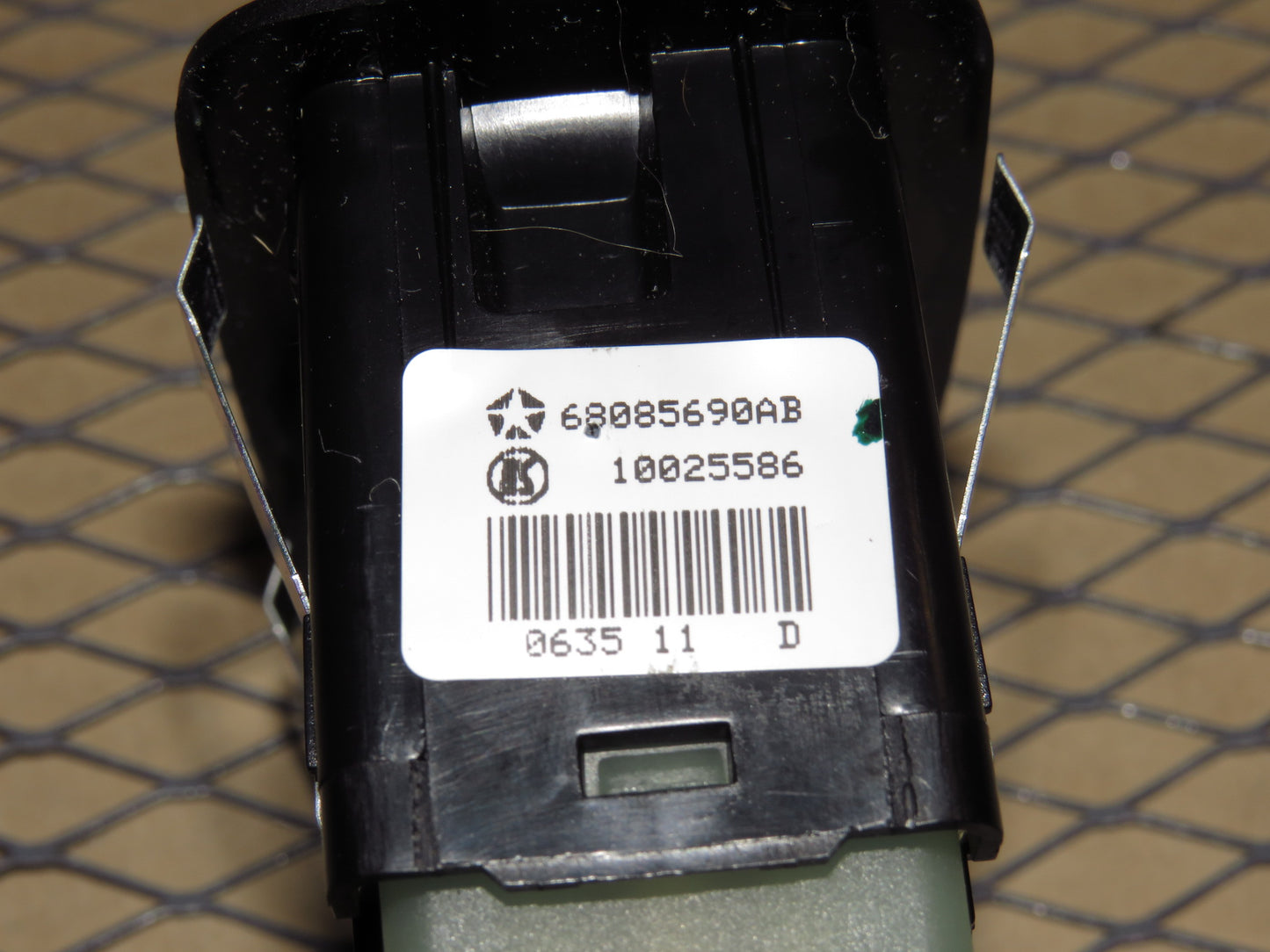 11-21 Jeep Grand Cherokee OEM Rear Window Switch