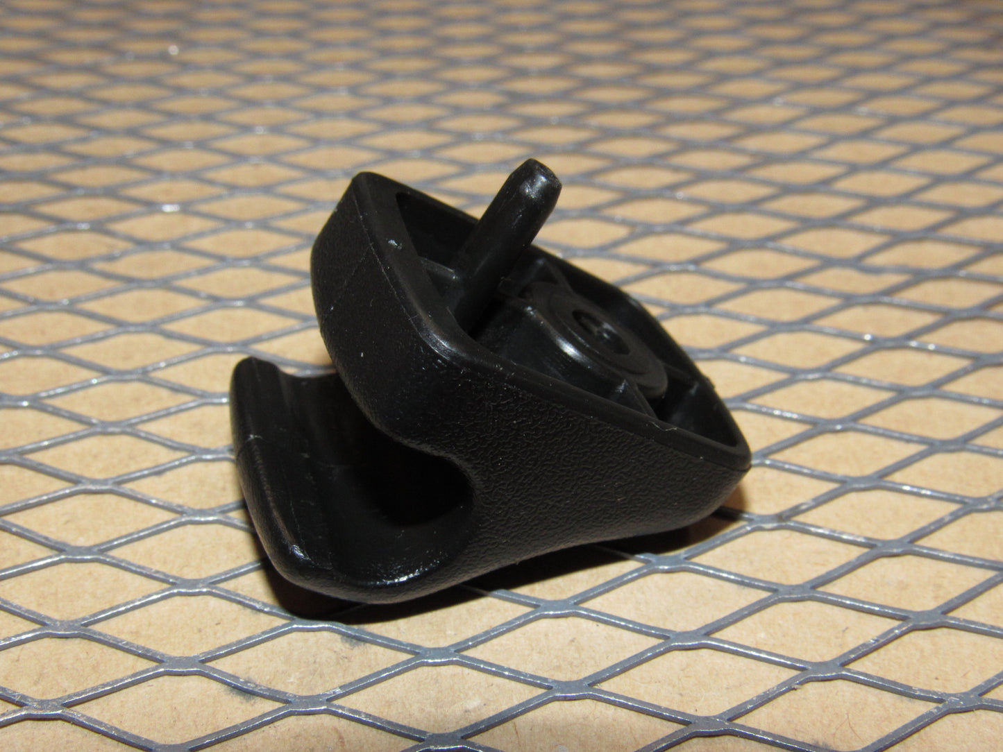 84 85 86 87 88 89 Nissan 300zx OEM Sun Visor Holder Lock Clip