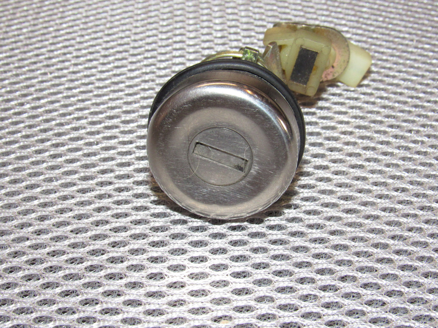 84 85 86 Nissan 300zx OEM Hatch Door Trunk Latch Lock Cylinder Tumbler