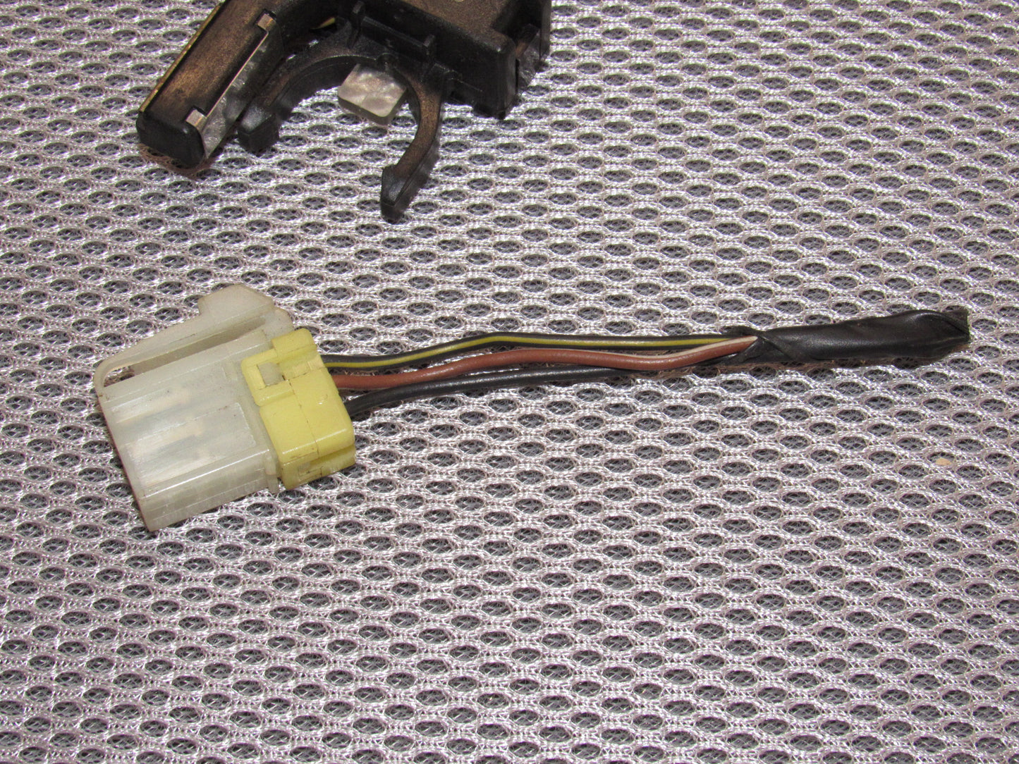 87 88 89 Nissan 300zx OEM Trunk Lock Cylinder Ajar Switch Harness Connector