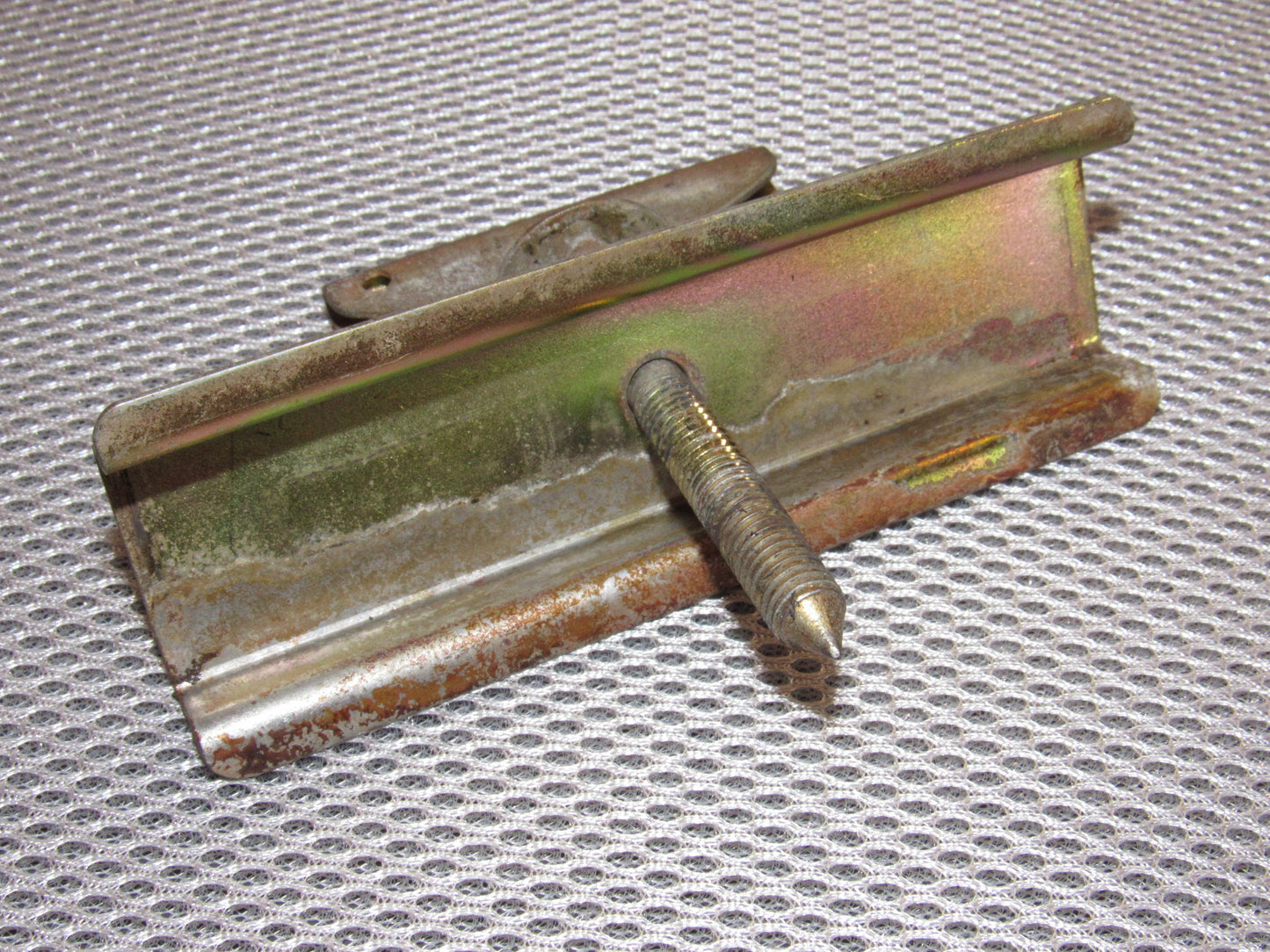 84 85 86 87 88 89 Nissan 300zx OEM Spare Tire Wheel Lock Down Tie