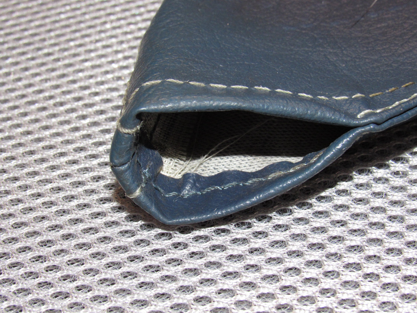 84 85 86 87 88 89 Nissan 300zx OEM Parking Handle Boot Cover