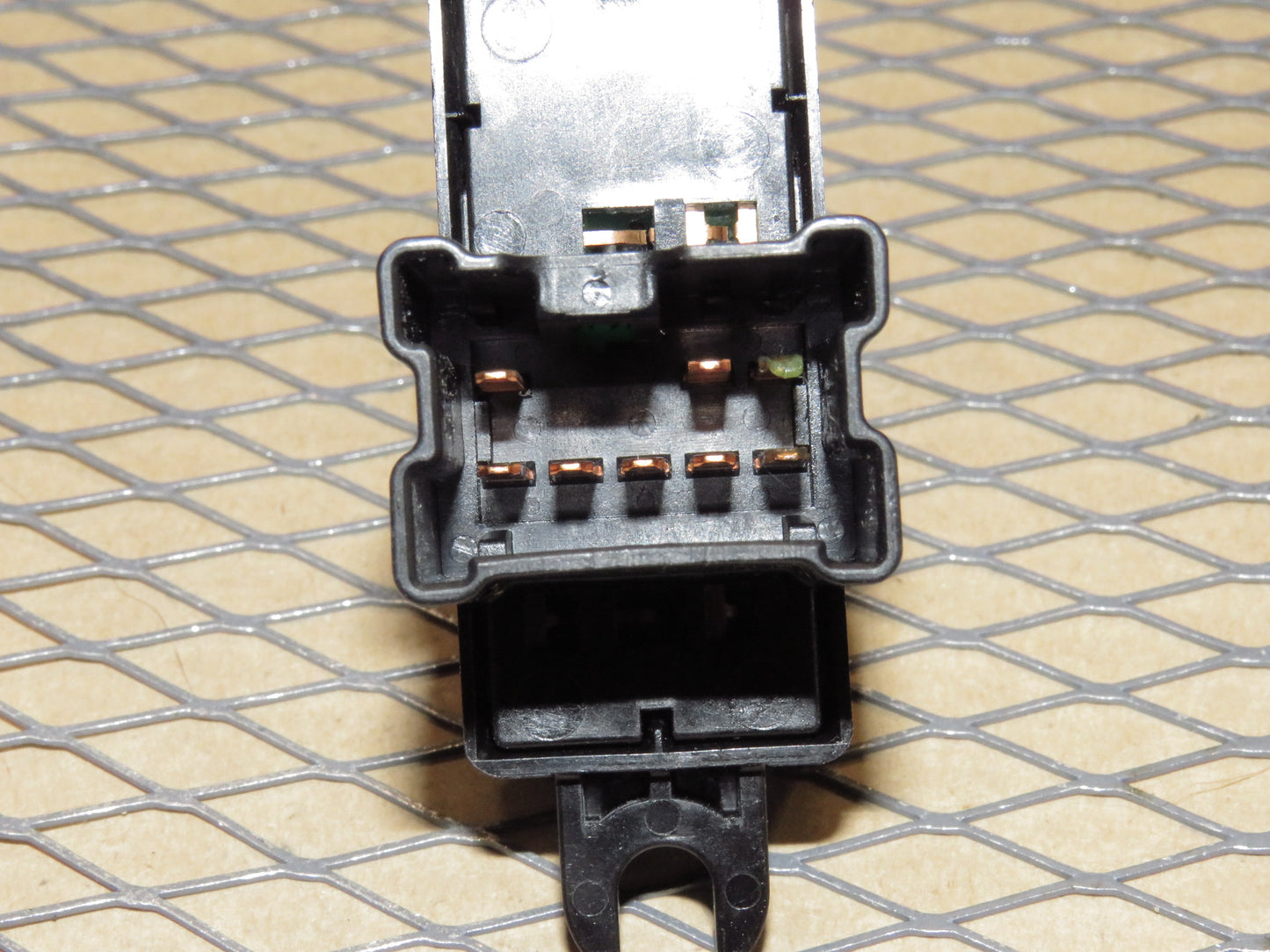 05 06 Nissan Altima OEM Rear Window Switch