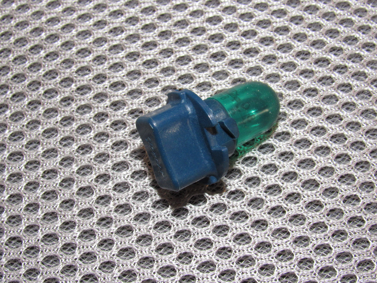 99 Mazda Miata 10AE OEM Speedometer Instrument Cluster Bulb Socket
