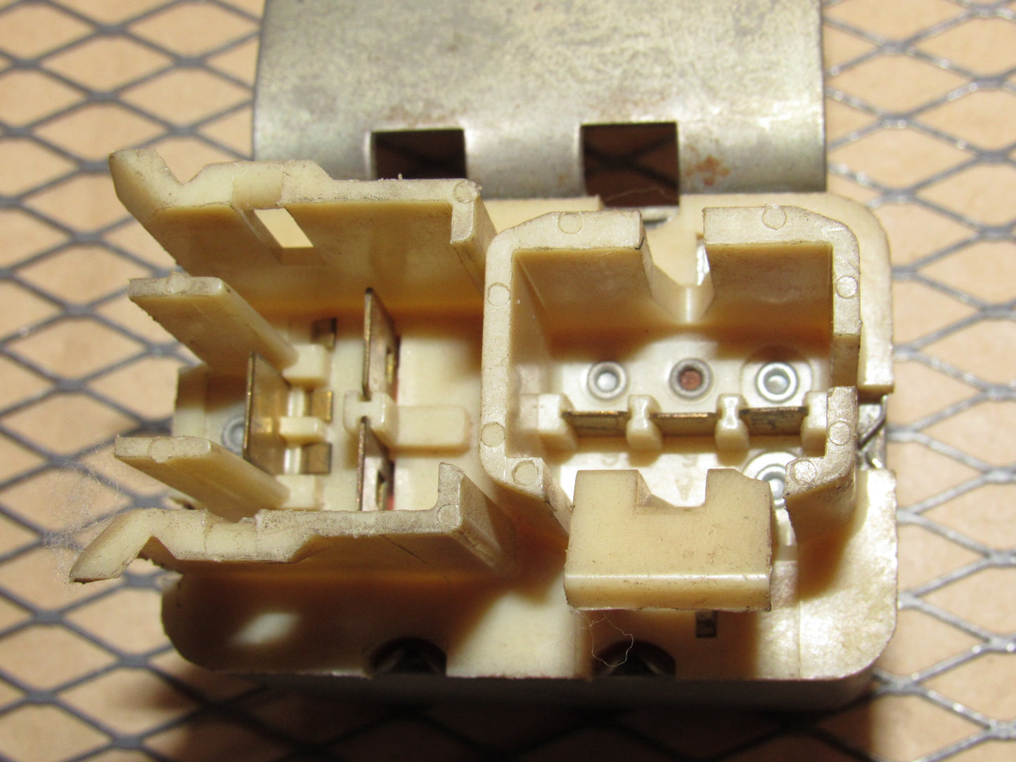 78-87 Chevrolet El Camino OEM Power Antenna Relay