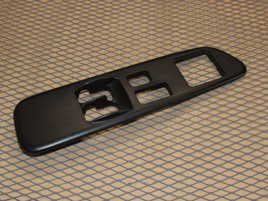 00 01 02 03 04 05 Mitsubishi Eclipse OEM Window Switch Bezel Trim Cover - Left