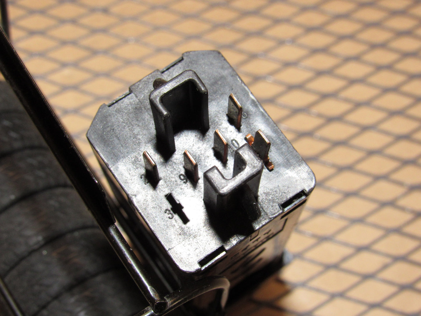 99 00 01 02 03 04 05 Saab 9-5 OEM Heated Seat Switch