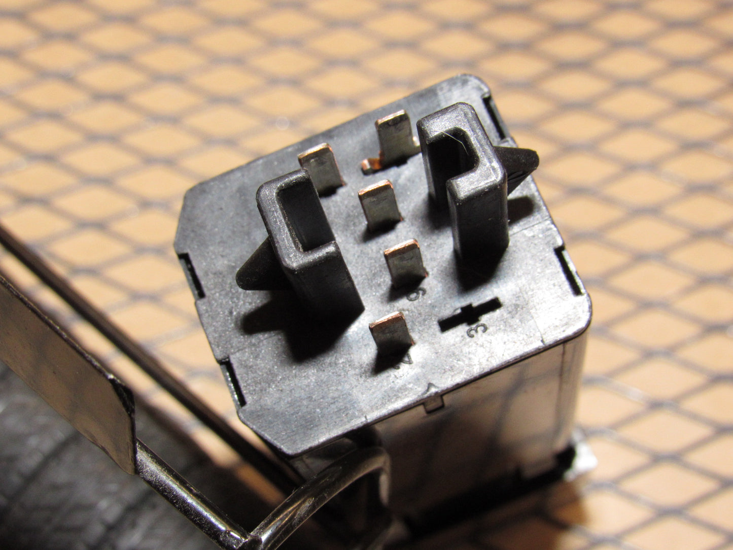 99 00 01 02 03 04 05 Saab 9-5 OEM Heated Seat Switch