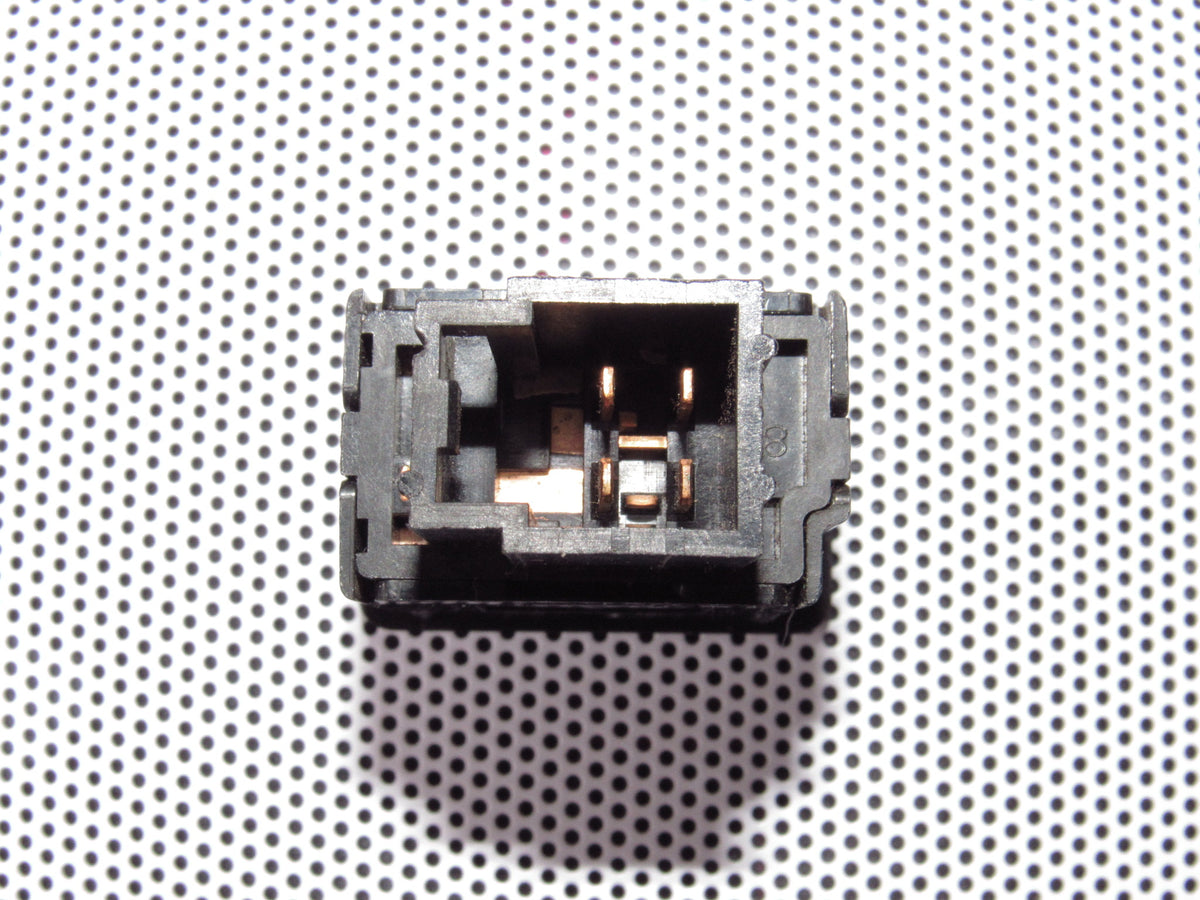 96-04 Nissan Pathfinder OEM Front Heated Seat Switch - Right