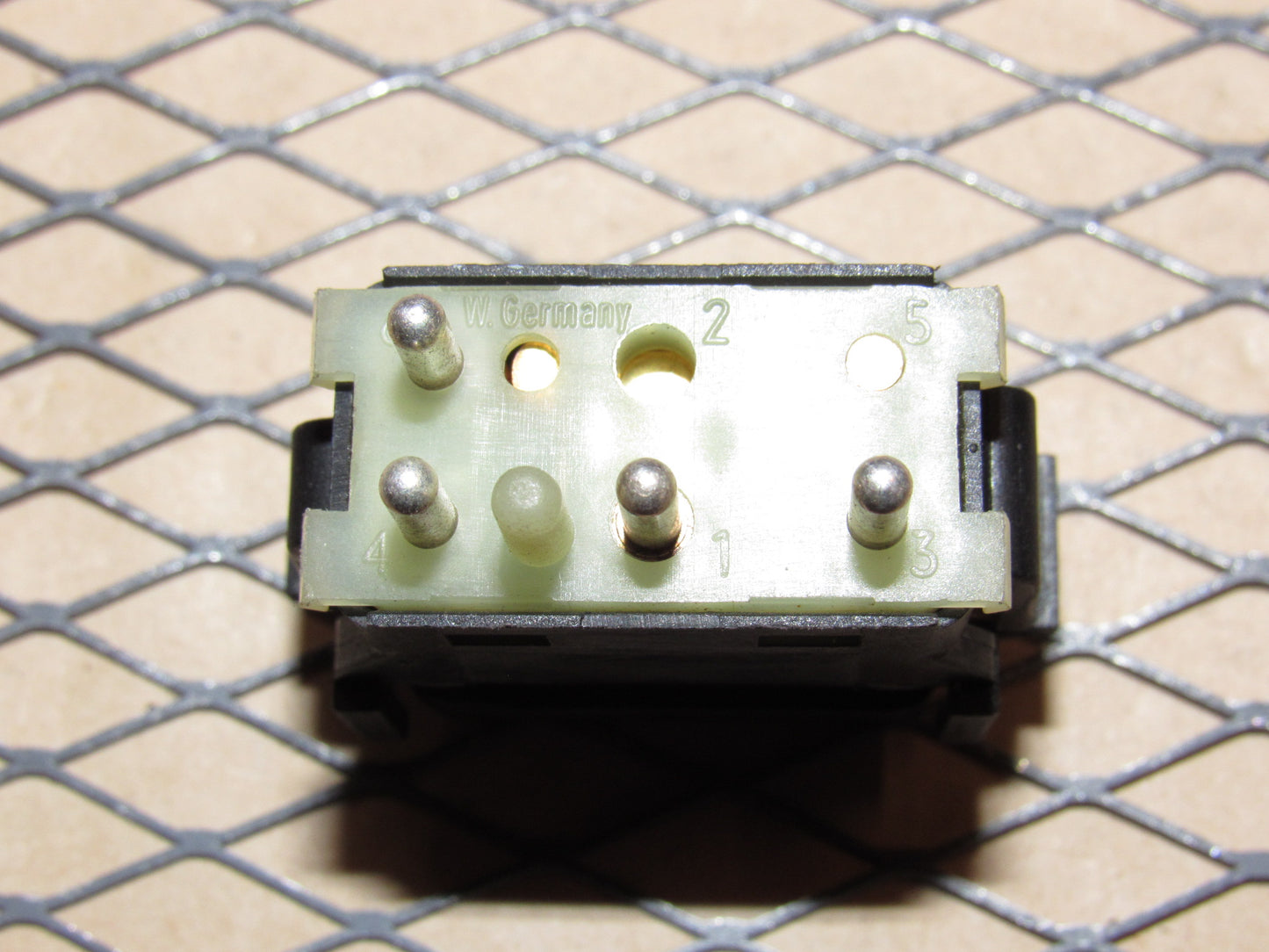 85 86 87 88 89 90 91 Porsche 944 OEM Rear Defroster Switch
