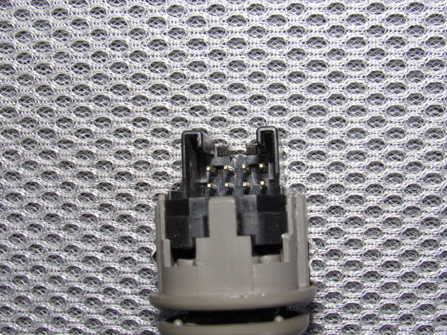 01-03 Saturn L200 OEM Power Mirror Switch