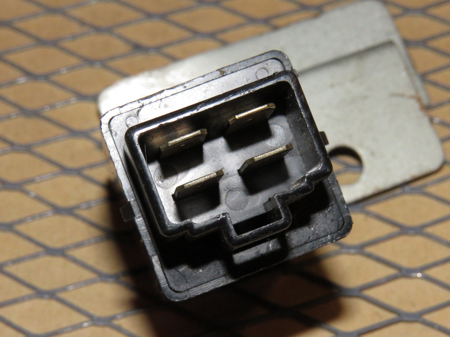 98 99 00 01 02 Isuzu Rodeo OEM Timer Relay 897260 6090