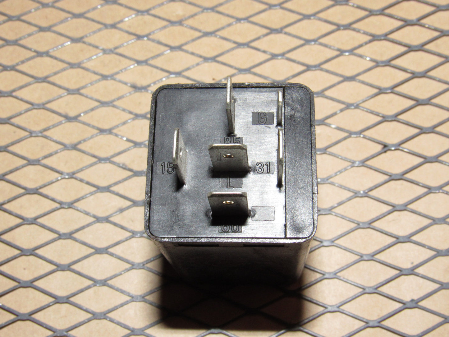 Audi & Volkswagen Relay (4) 1HM 919 433