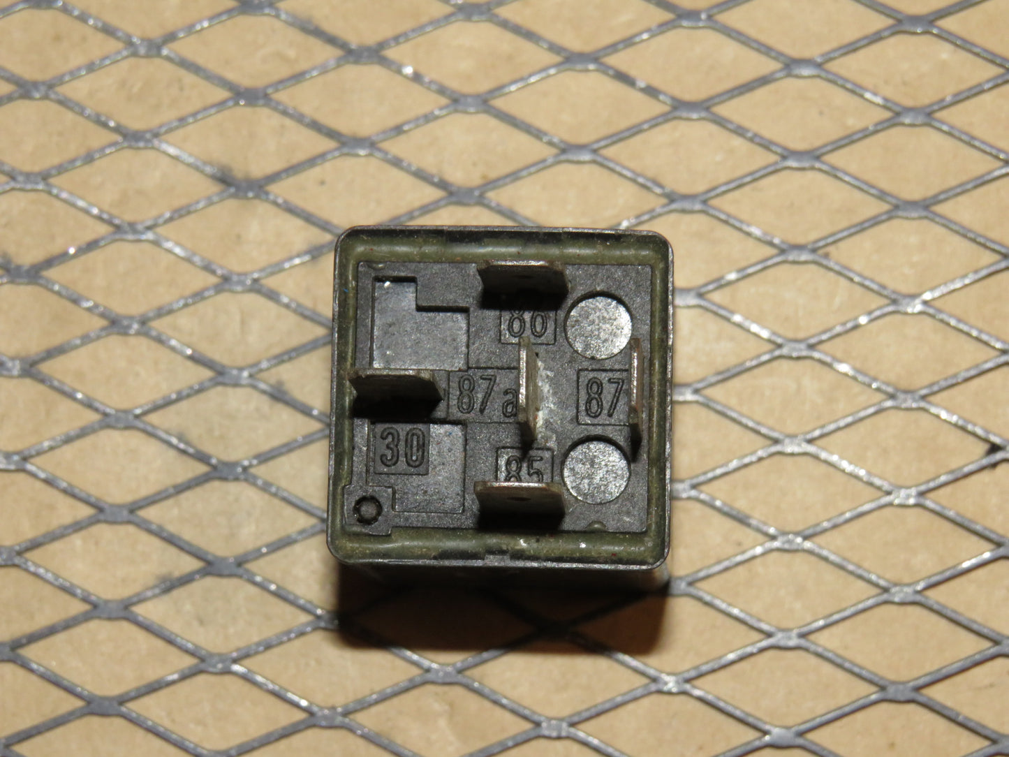Chevrolet Relay VF4-15F11-Z01 / 14100455