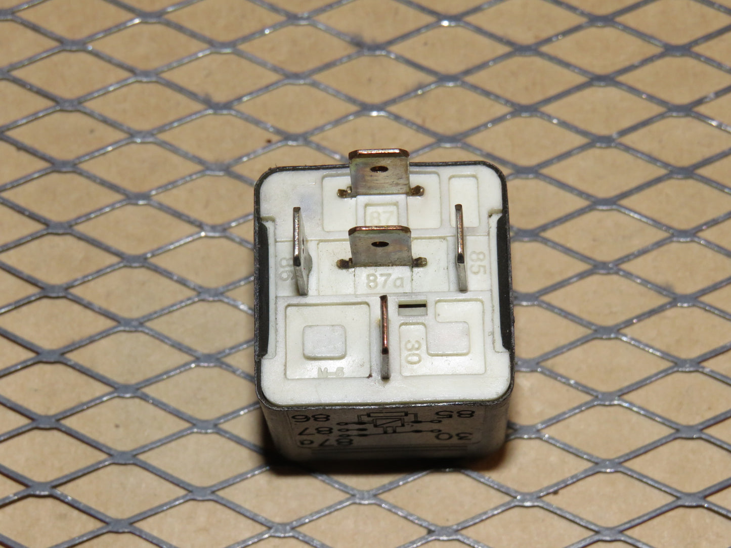Ford Relay F0AB 14B192-AA