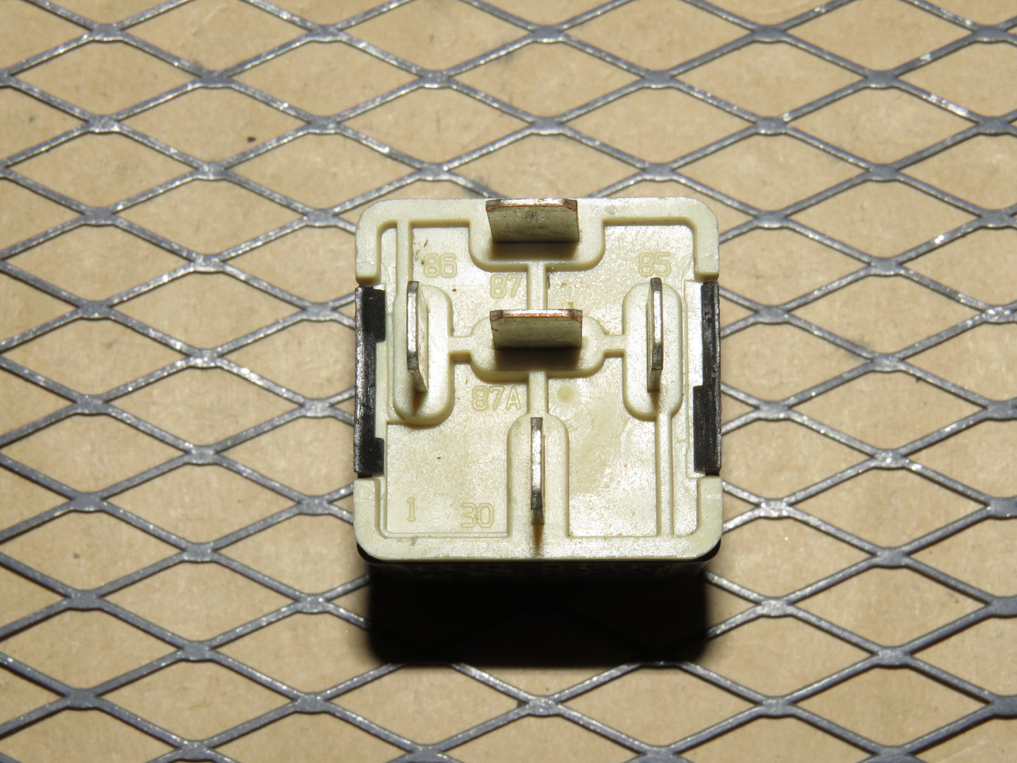 Ford Relay F0AB 14B192-AA