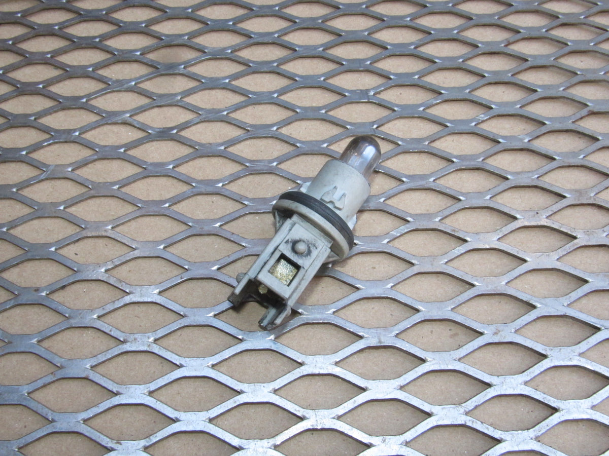97 98 99 00 01 Honda Prelude OEM Headlight Driving Light Bulb Socket
