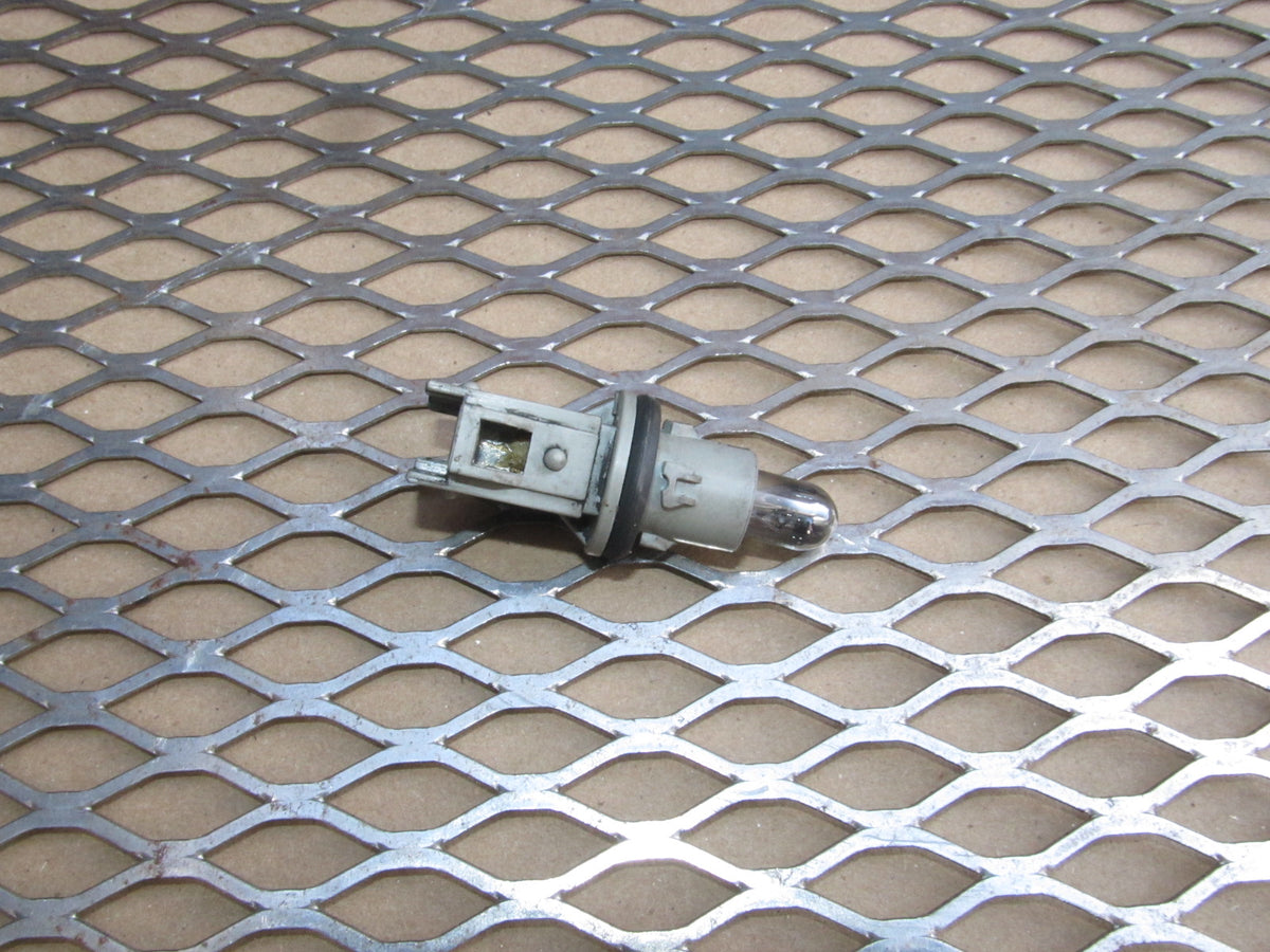 97 98 99 00 01 Honda Prelude OEM Headlight Driving Light Bulb Socket
