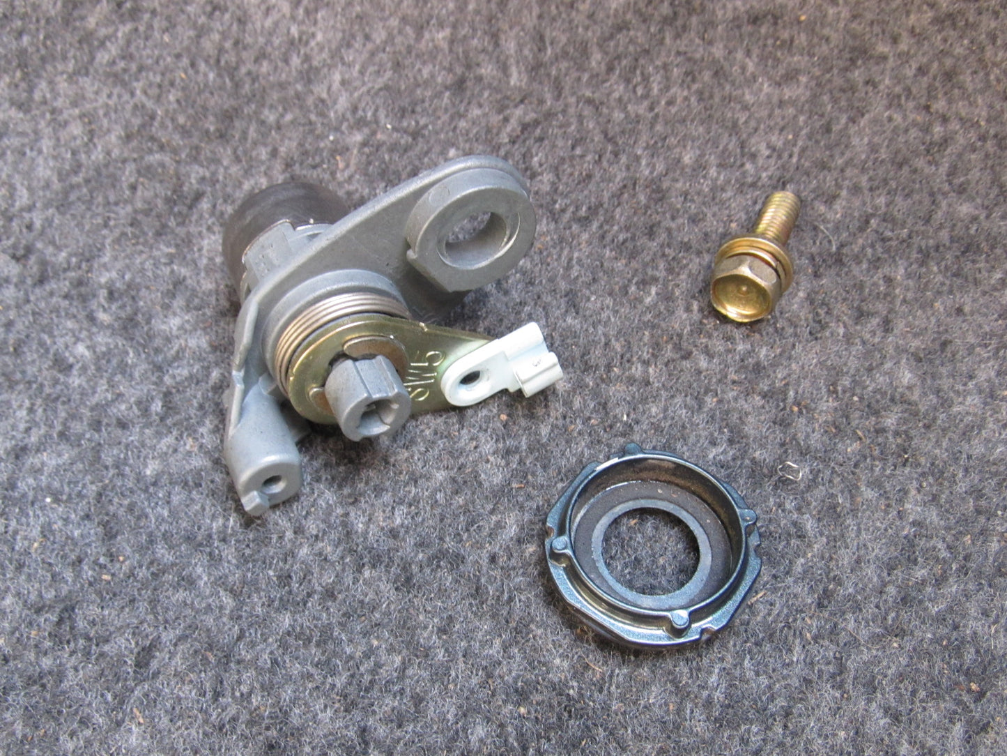 97 98 99 00 01 Honda Prelude OEM Trunk Lock Cylinder Tumbler