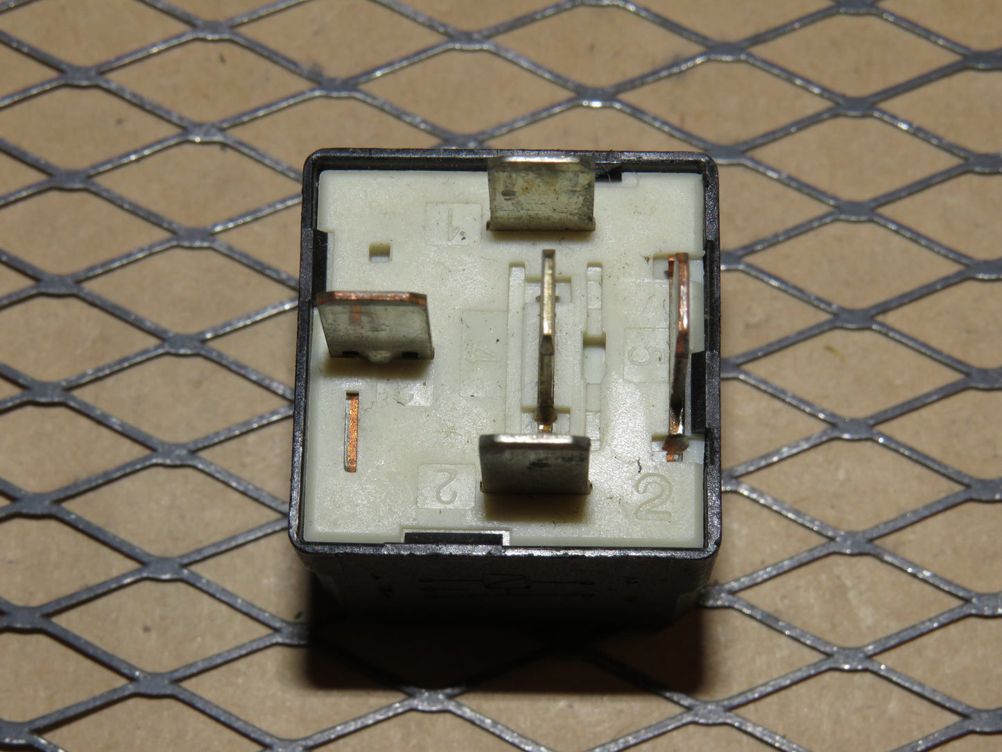 Volvo Relay 9441160 / 4RD 007 794-01