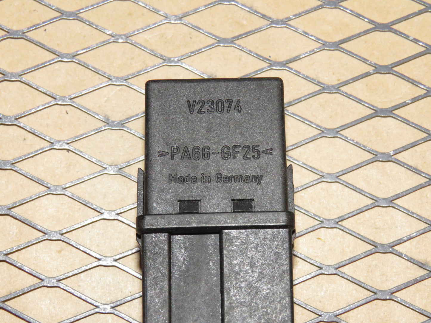 Volvo Relay MB 953382 1I