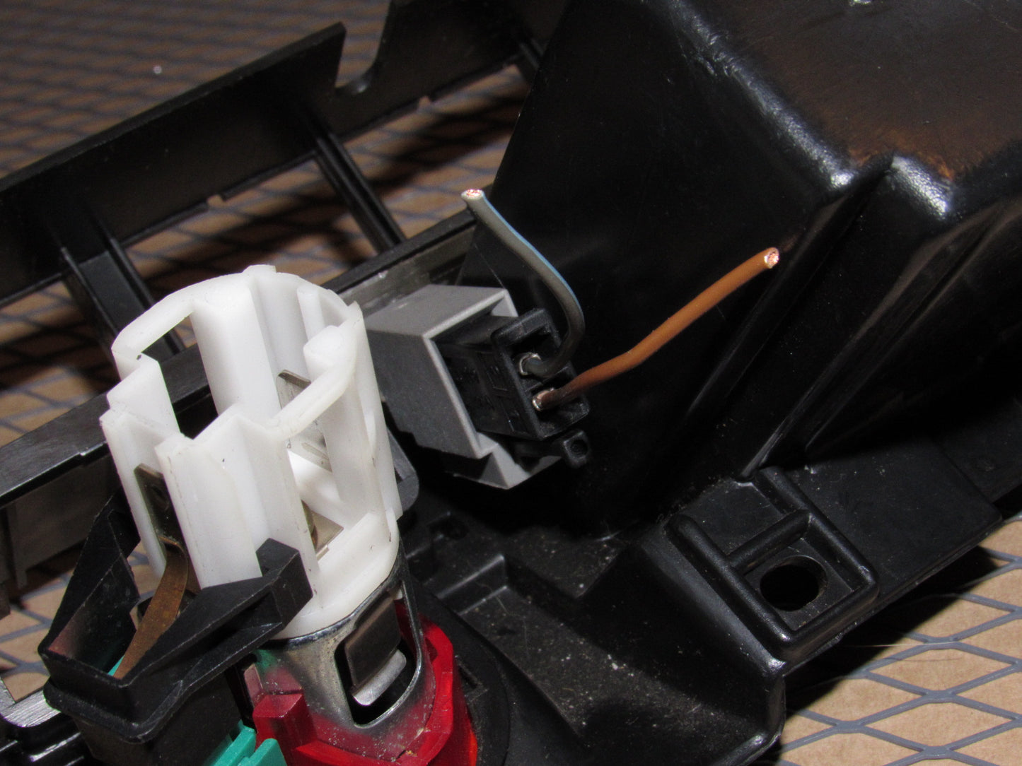 99.5 00 01 02 Volkswagen Cabrio OEM Dash Bezel Cover Light Pigtail Harness