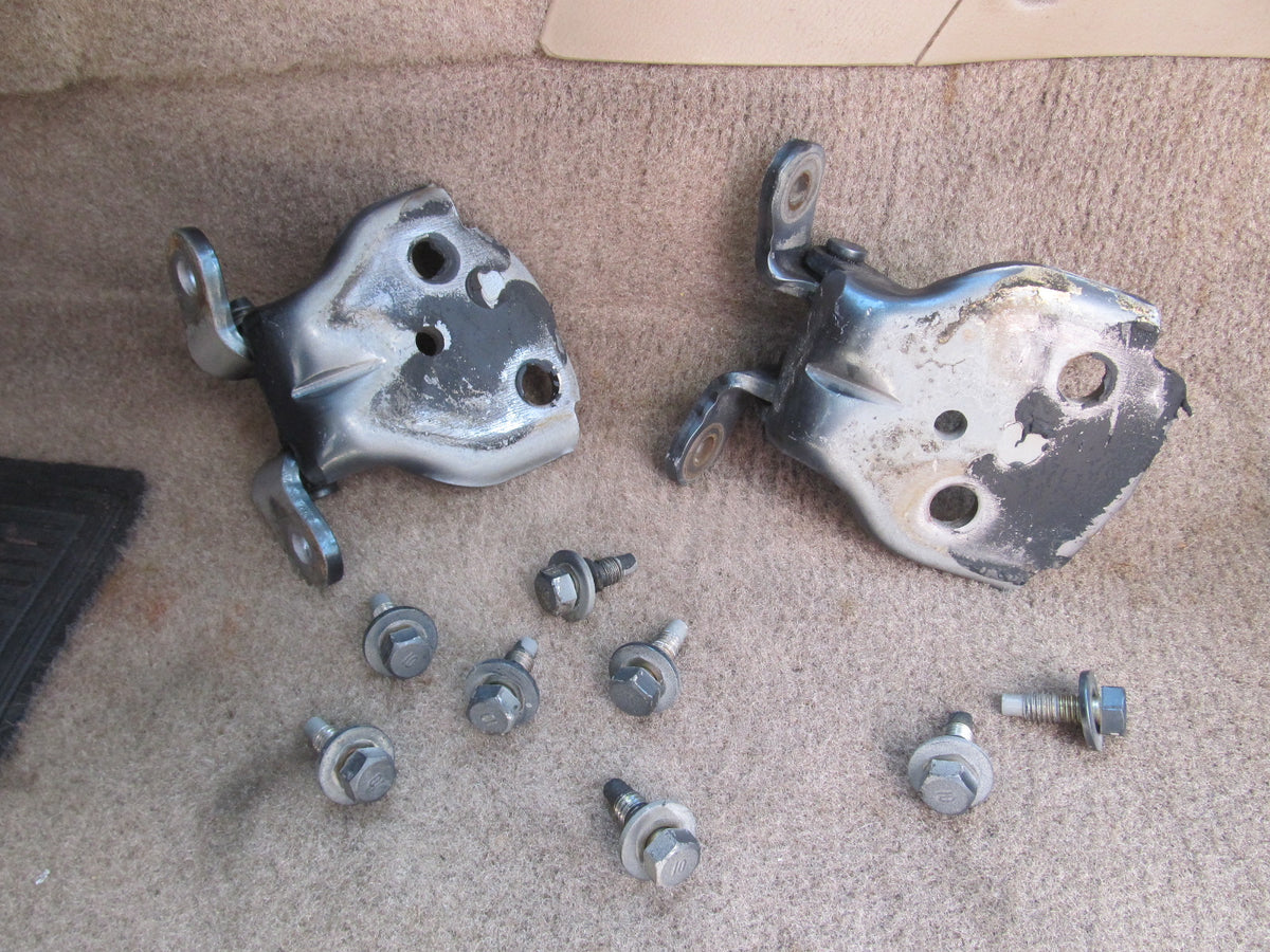 97 98 99 00 01 Honda Prelude OEM Door Hinges - Left Set