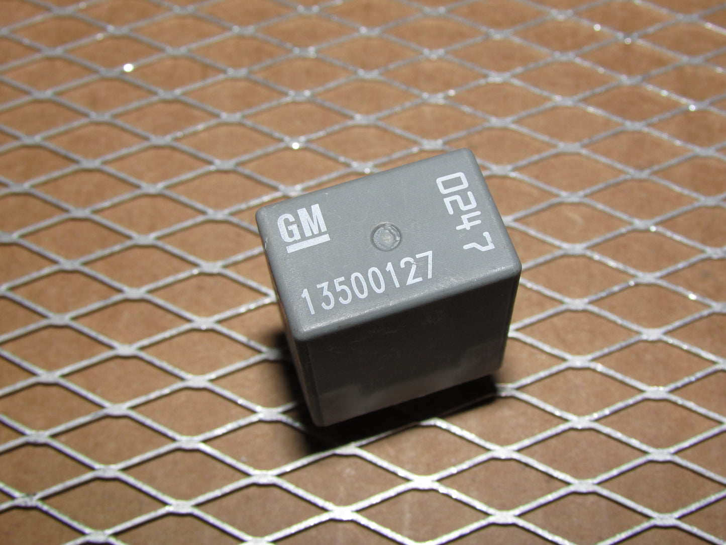 GM Relay 0247 / 13500127