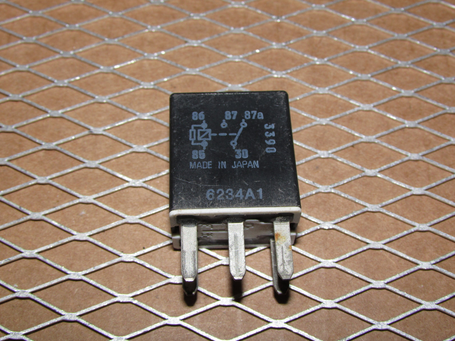 GM Relay 8375 / 7181-8375