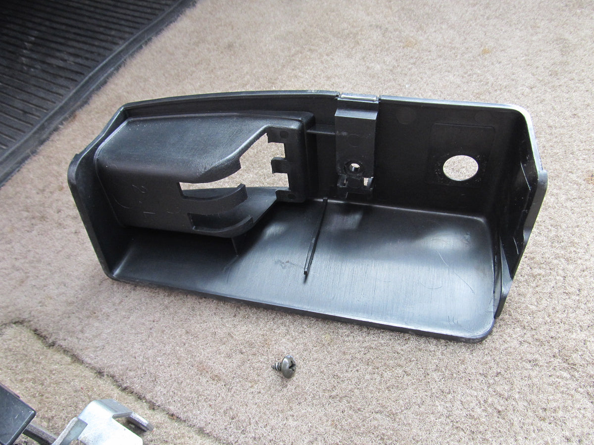 97 98 99 00 01 Honda Prelude OEM Trunk Gas Door Release Switch Cover Trim