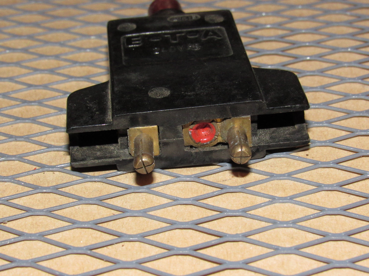 77-95 Mercedes Benz T1 Van Fuse Circuit Breaker 15a E-T-A 240VAC