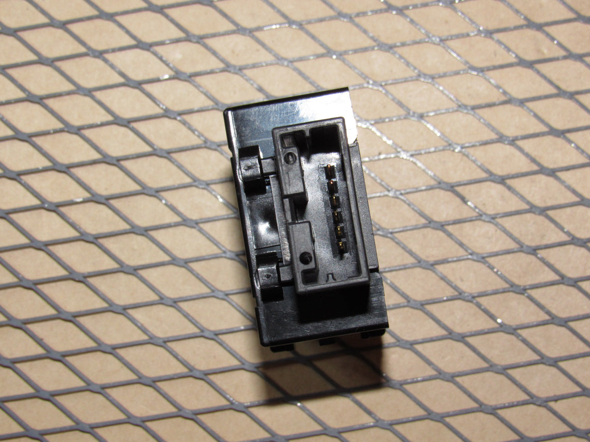 04 05 06 Nissan Quest OEM Parking Assist Switch