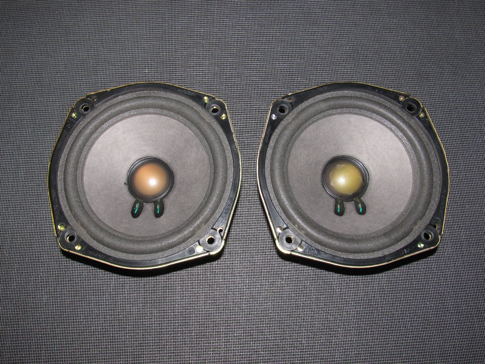 03 04 Infiniti G35 OEM Rear Door Bose Speaker Set – Autopartone