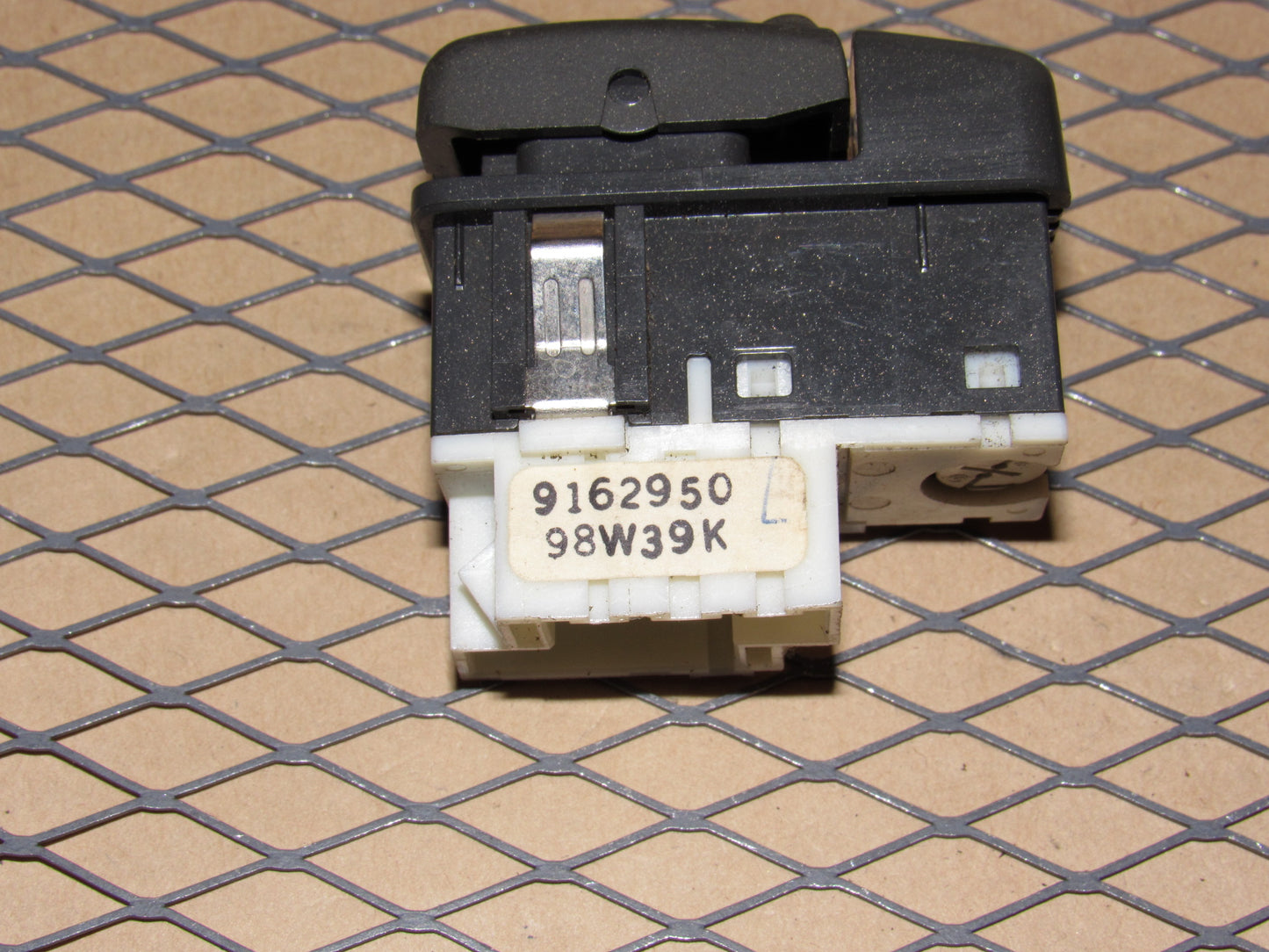 98 99 00 01 02 03 04 Volvo C70 OEM Sunroof Moon Roof Switch