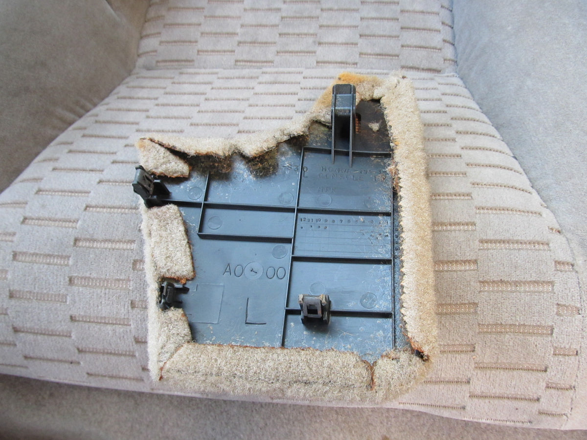 97 98 99 00 01 Honda Prelude OEM Center Console Side Carpet Panel Cover - Left