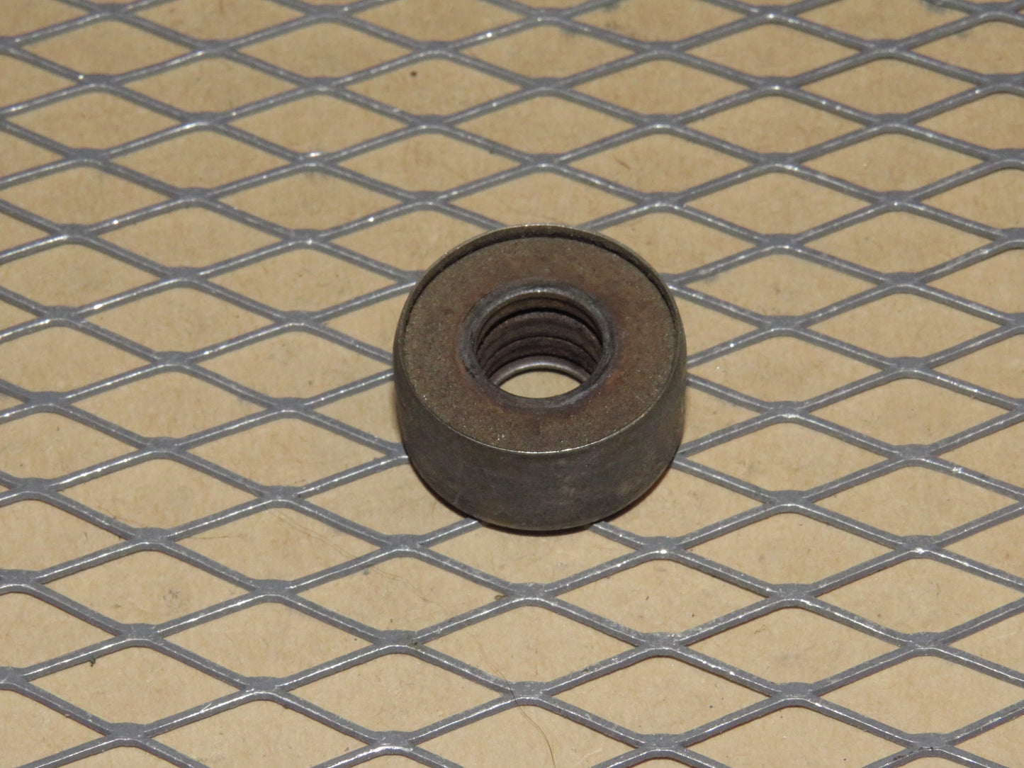 84 85 86 Nissan 300zx OEM Intake Manifold Lower Runner Mounting Washer