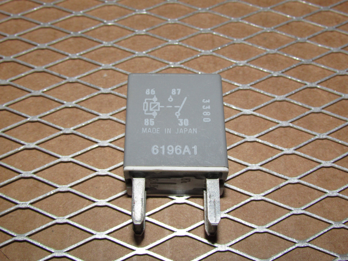 GM Relay 8374 / 7181-8374