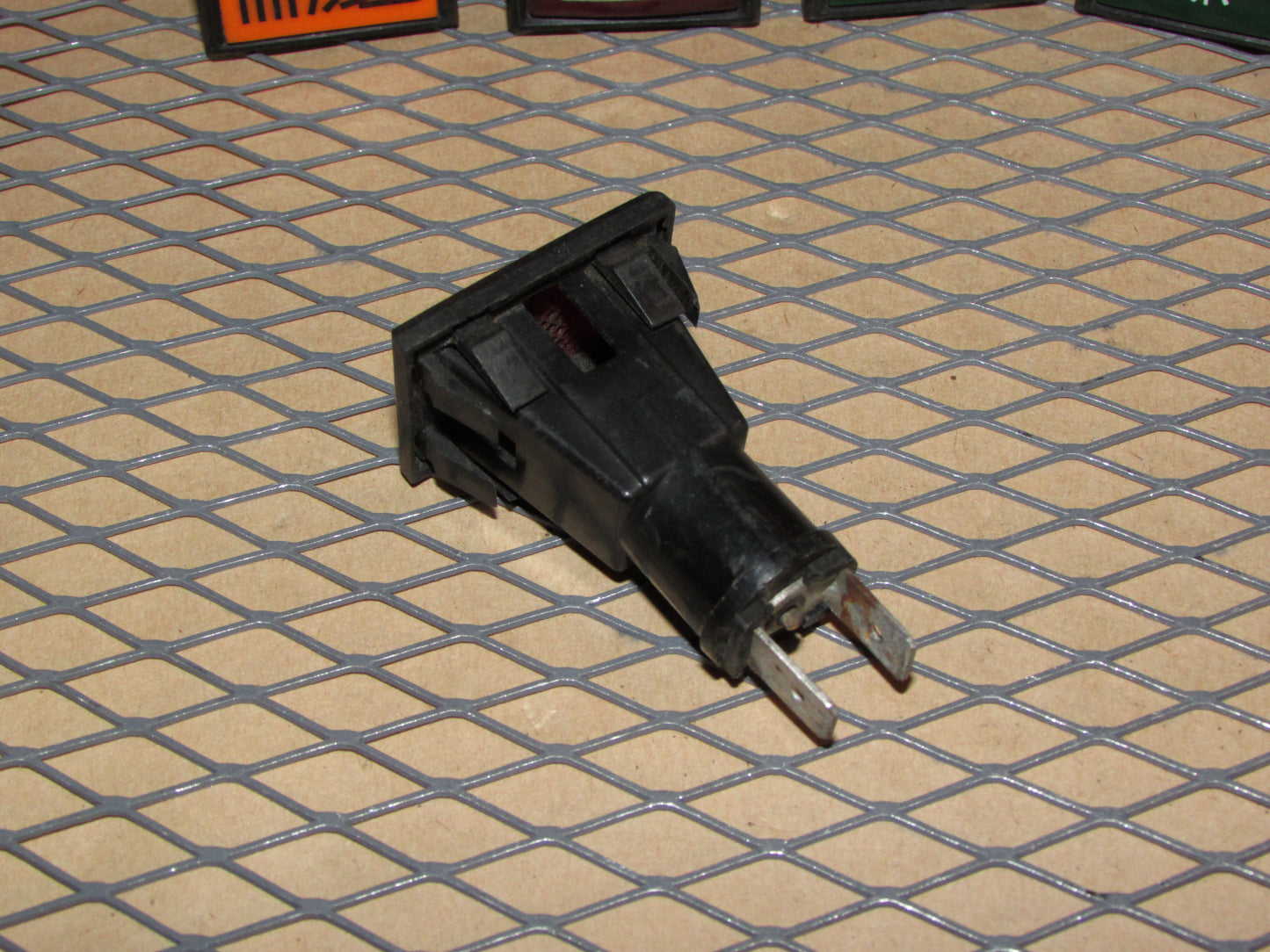 77-95 Mercedes Benz T1 Van OEM Interior Dash Indicator Light Lamp Bulb Socket