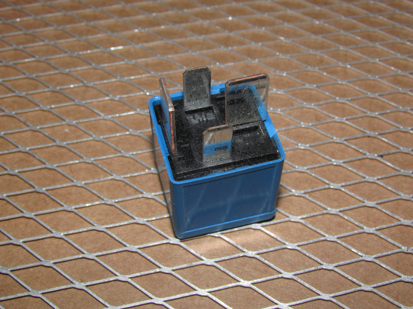 Universal Relay V23134-J59-X501