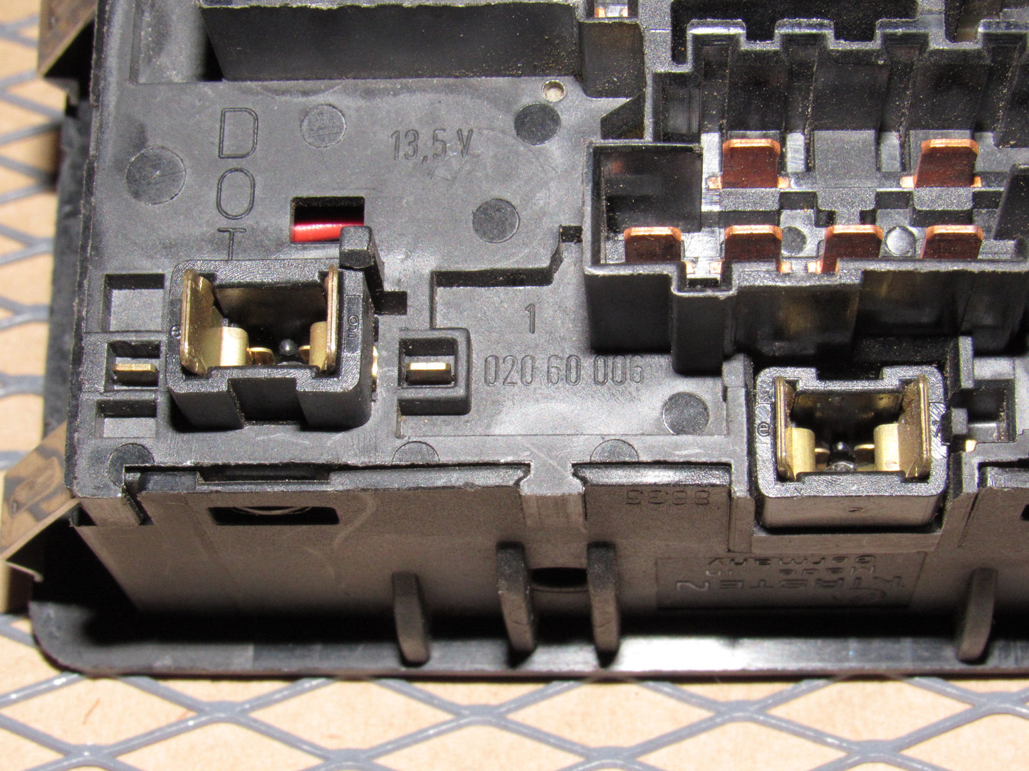 92 93 94 Volvo 960 OEM Headlight & Dash Light illumination Dimmer