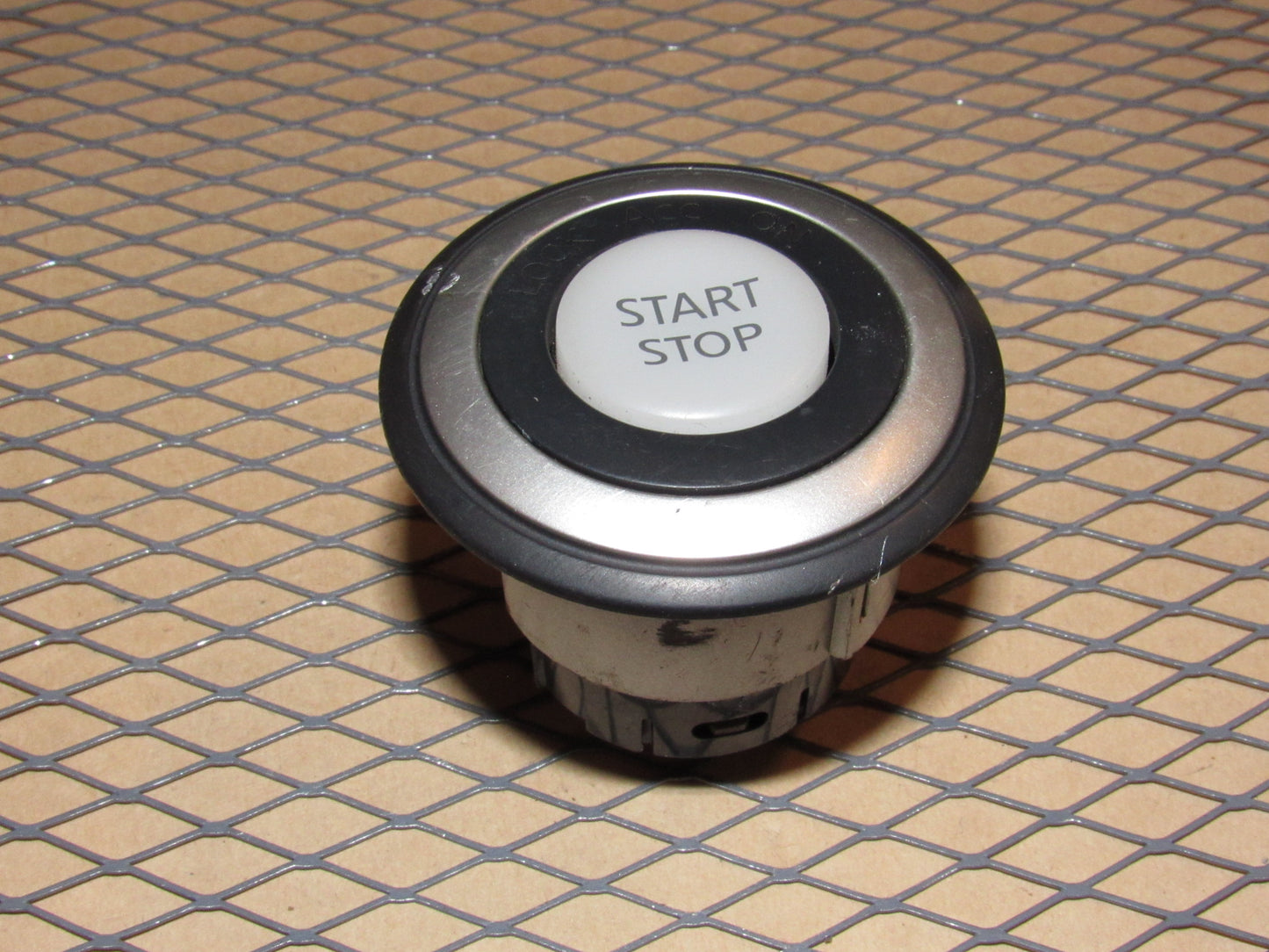09-21 Nissan 370Z OEM Ignition Engine Start Stop Push Button Switch