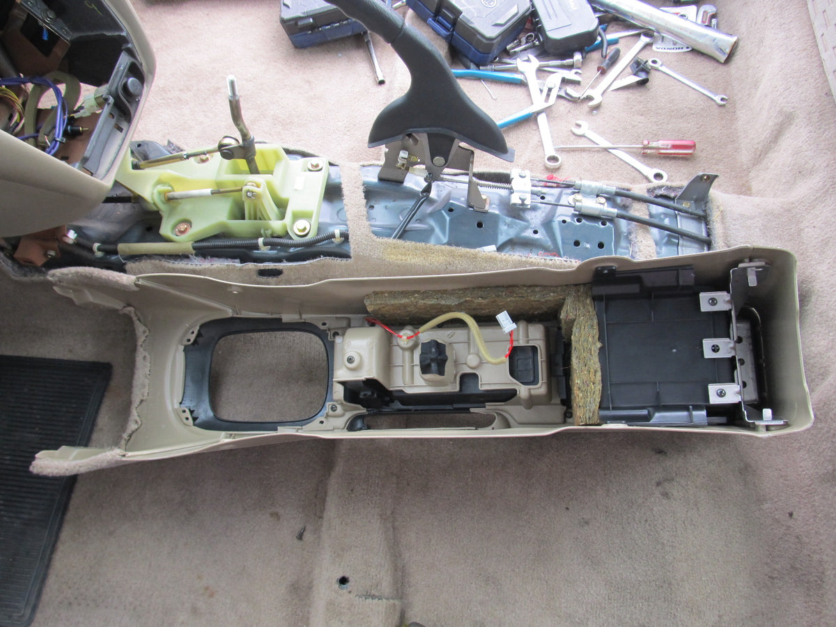 97 98 99 00 01 Honda Prelude OEM Center Console - M/T