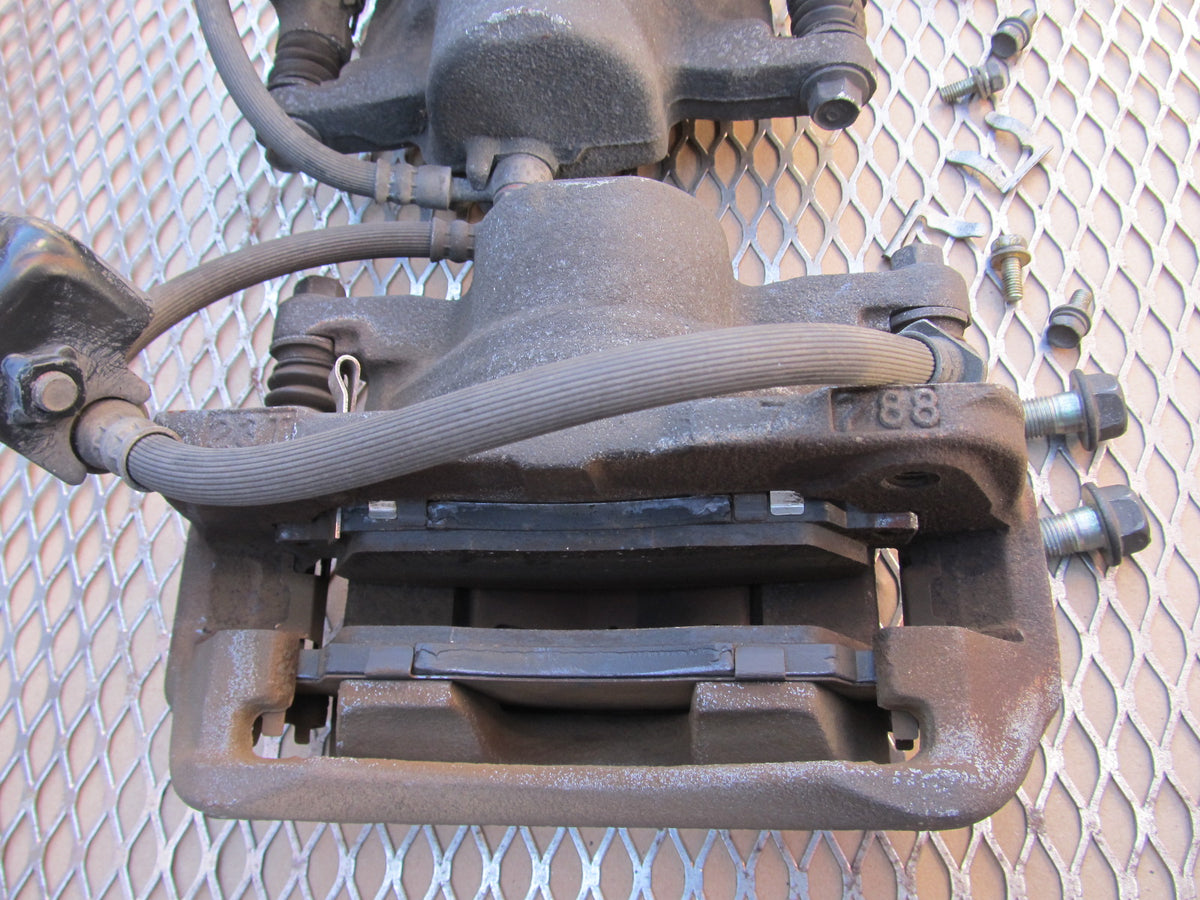 97 98 99 00 01 Honda Prelude OEM Front Brake Caliper Set