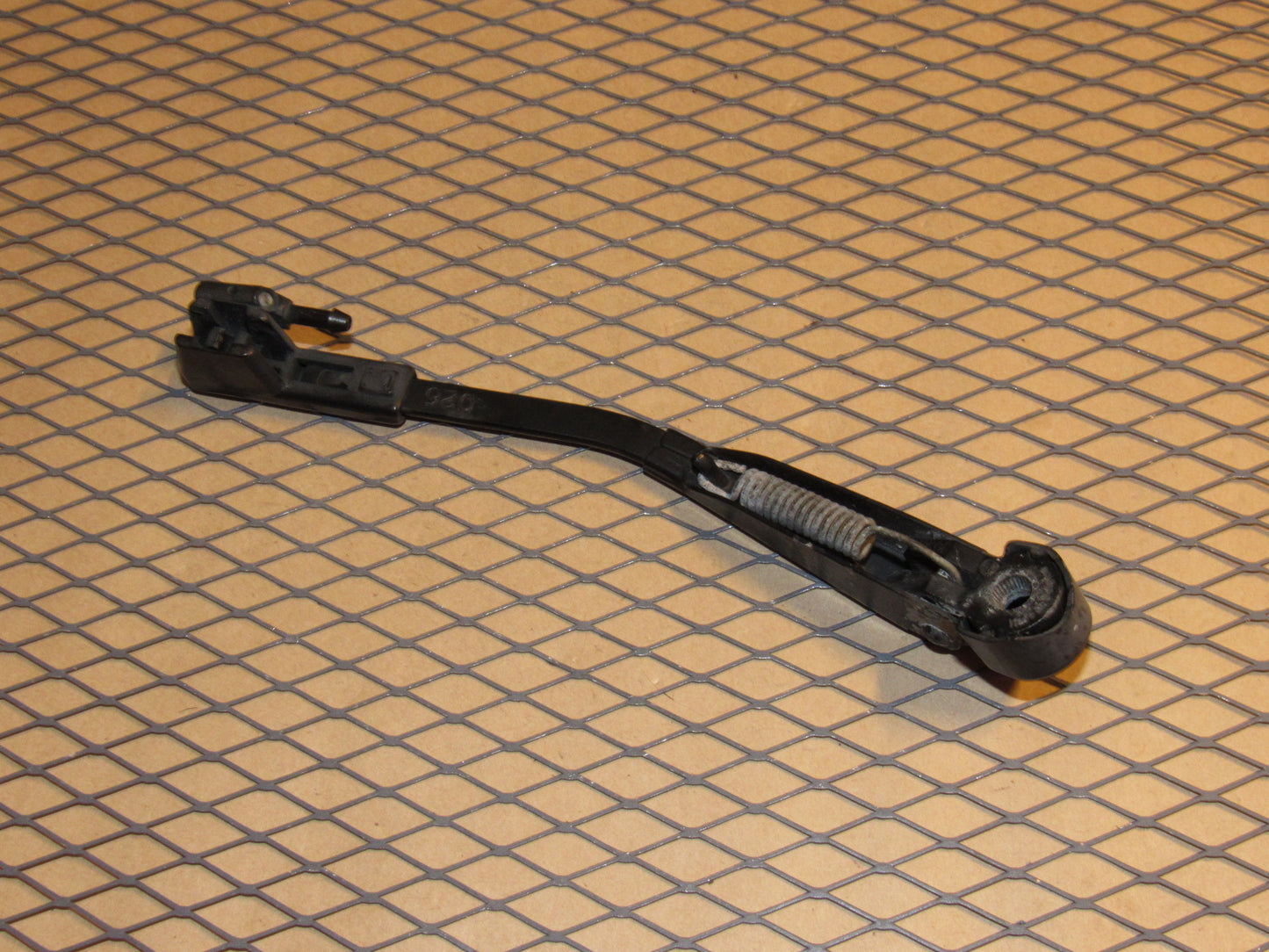 98 99 00 Volvo V70 OEM Headlight Wiper Arm - Left