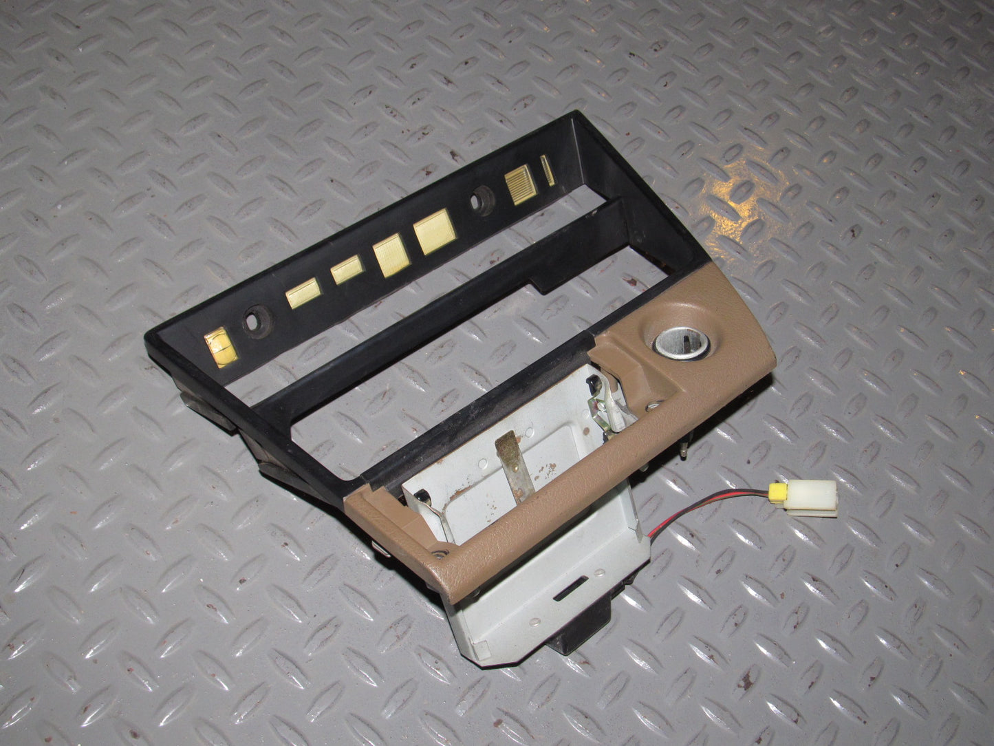 87 88 89 Nissan 300zx OEM Dash Climate Control & Radio Stereo Bezel Cover