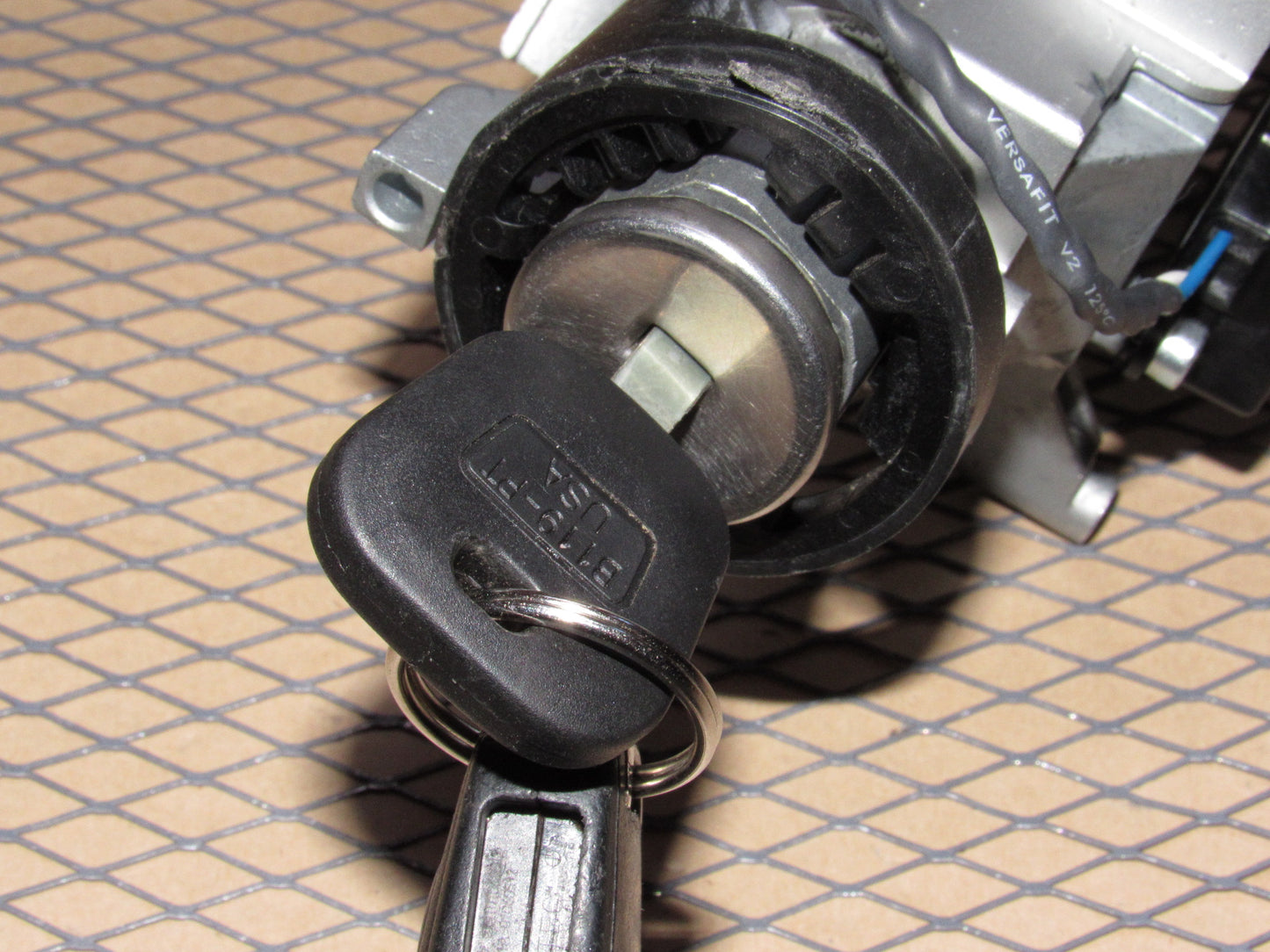 10 11 12 13 14 15 Chevrolet Camaro OEM Ignition Lock Cylinder & Key