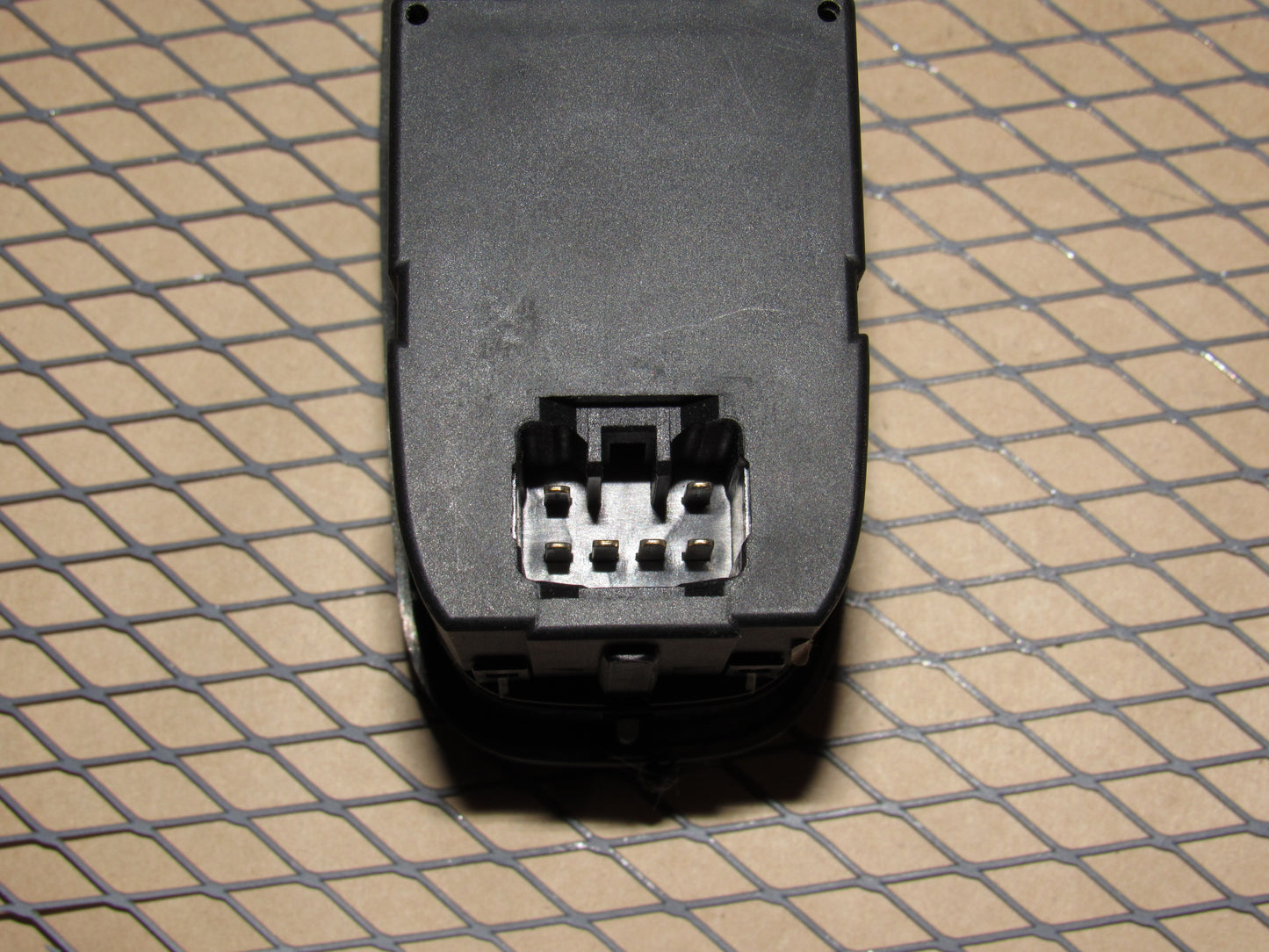 98 99 00 Volvo V70 OEM Front Master Window Switch - Left